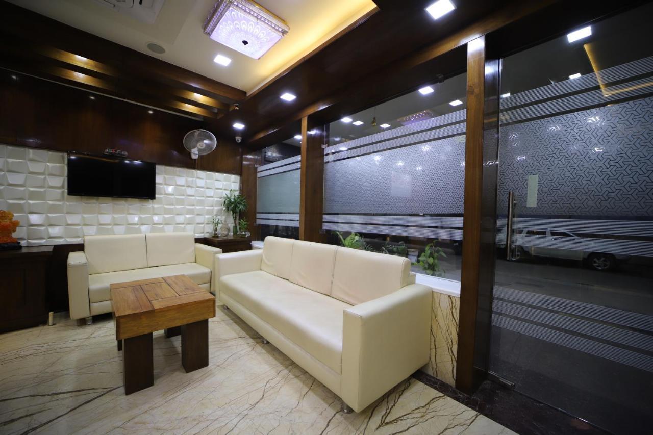 Hotel Royal Phoenix Агра Екстер'єр фото