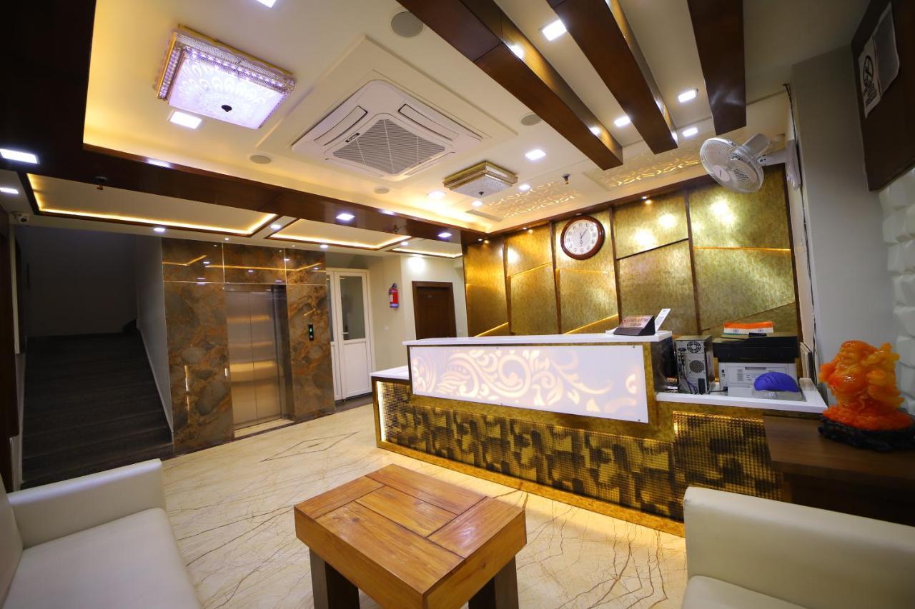 Hotel Royal Phoenix Агра Екстер'єр фото