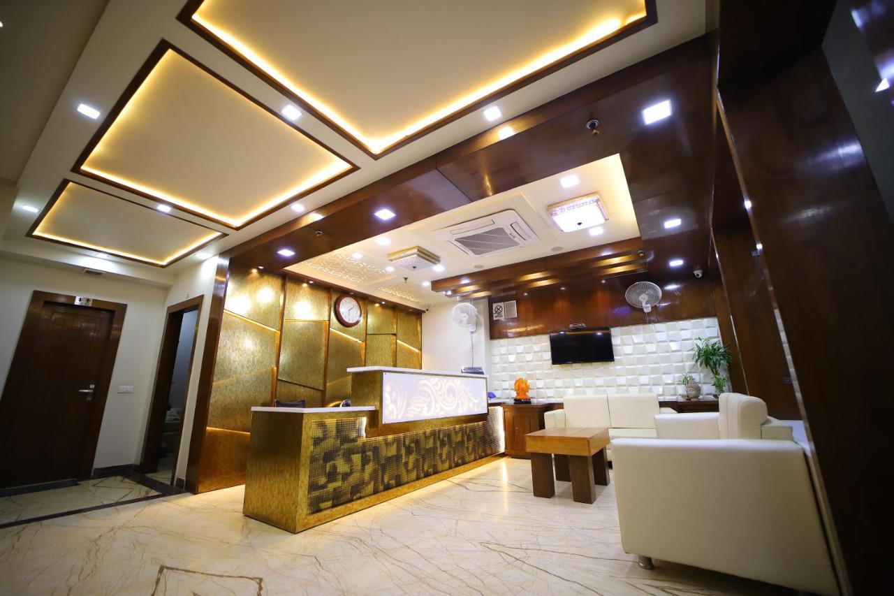 Hotel Royal Phoenix Агра Екстер'єр фото