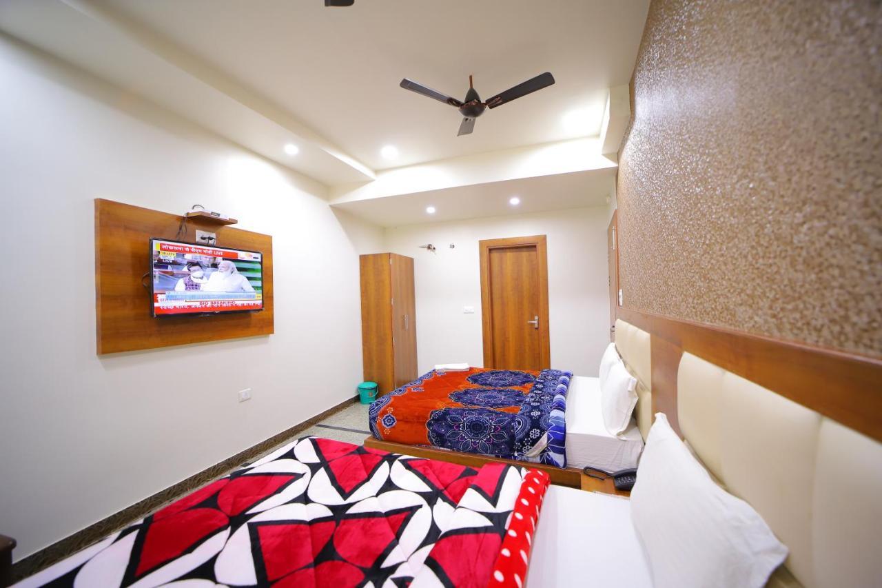 Hotel Royal Phoenix Агра Екстер'єр фото