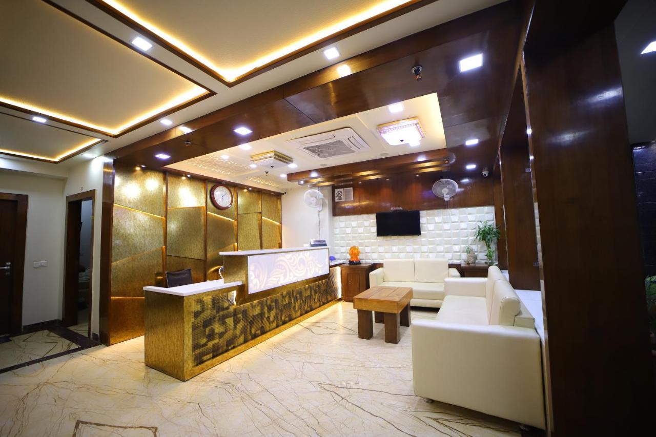 Hotel Royal Phoenix Агра Екстер'єр фото