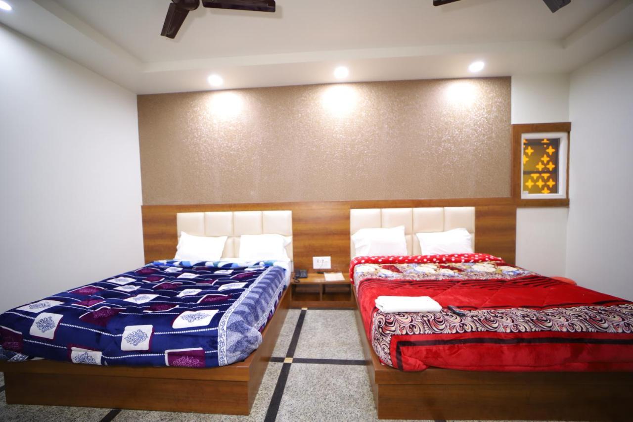 Hotel Royal Phoenix Агра Екстер'єр фото